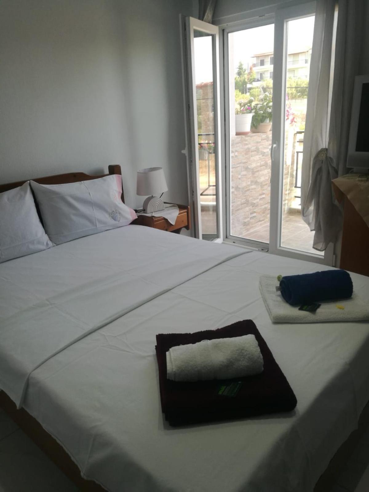 Little Hause Otel Psakoudia Dış mekan fotoğraf